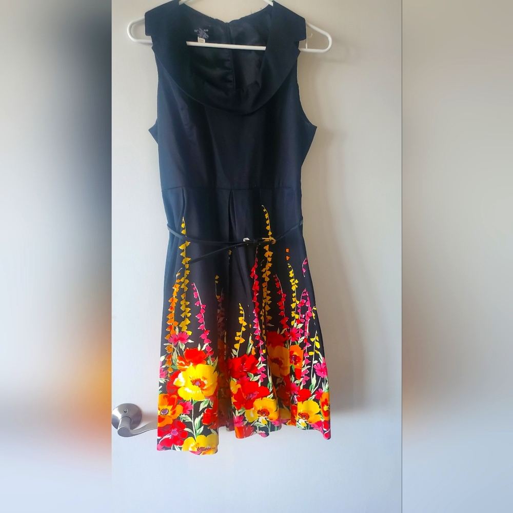 Spense sleeveless summer black and floral dress